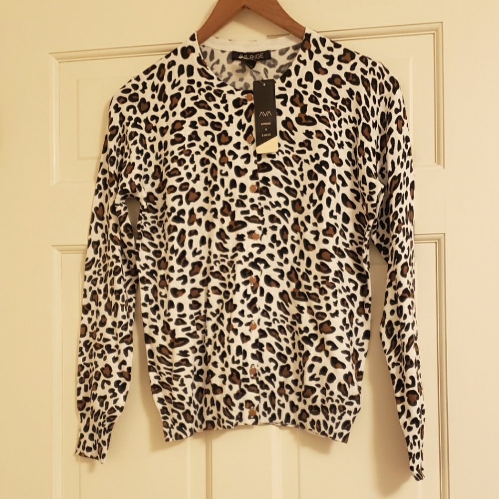 NWT Ava Paige leopard print cardigan, S